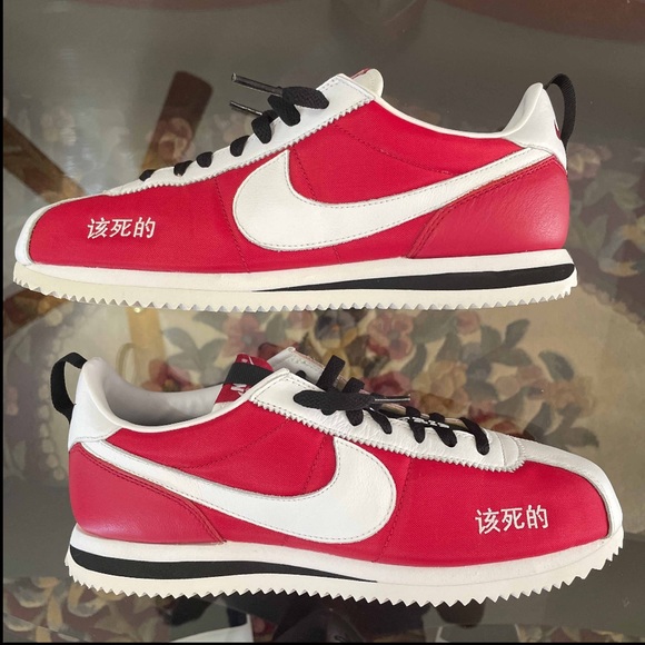 Nike - Picture 6 of 17